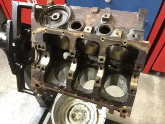 Dodge 3.9L engine block